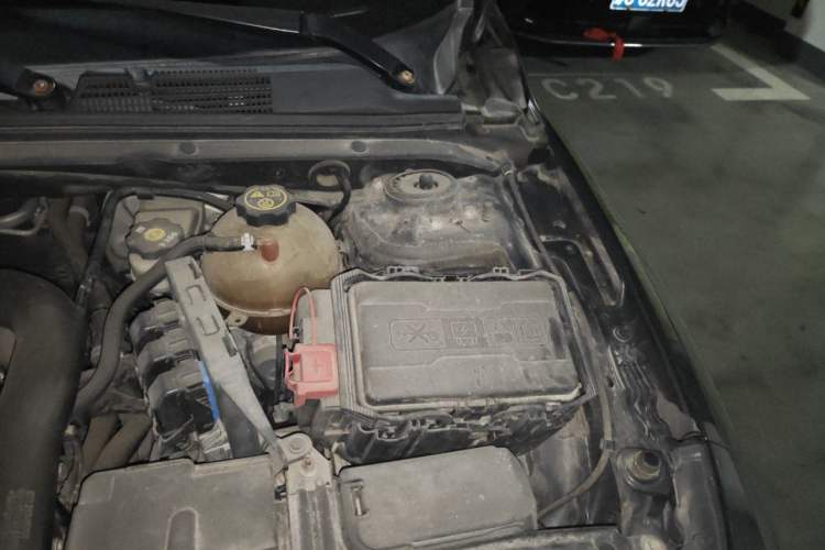 Used Chevrolet Malibu XL 2017 1.5T Automatic Ruichi Edition Engine Bay Left