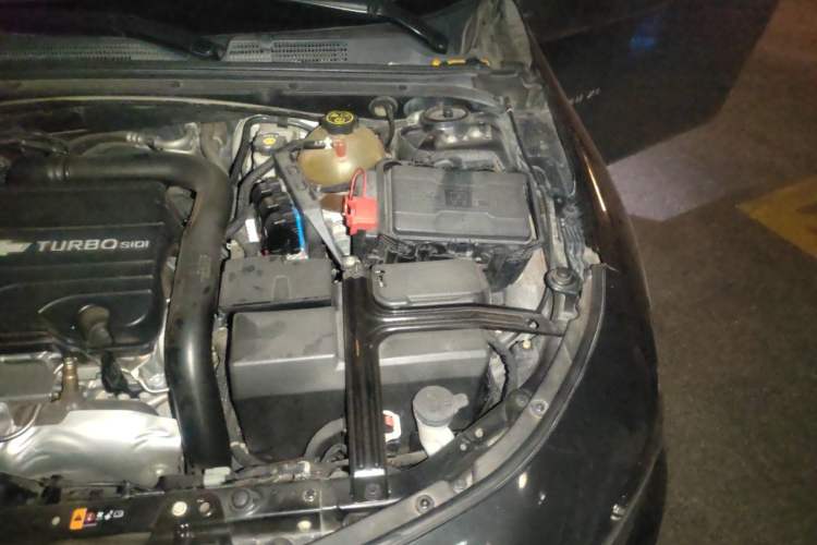 Used Chevrolet Malibu XL 2017 1.5T Automatic Ruichi Edition Engine Bay Left