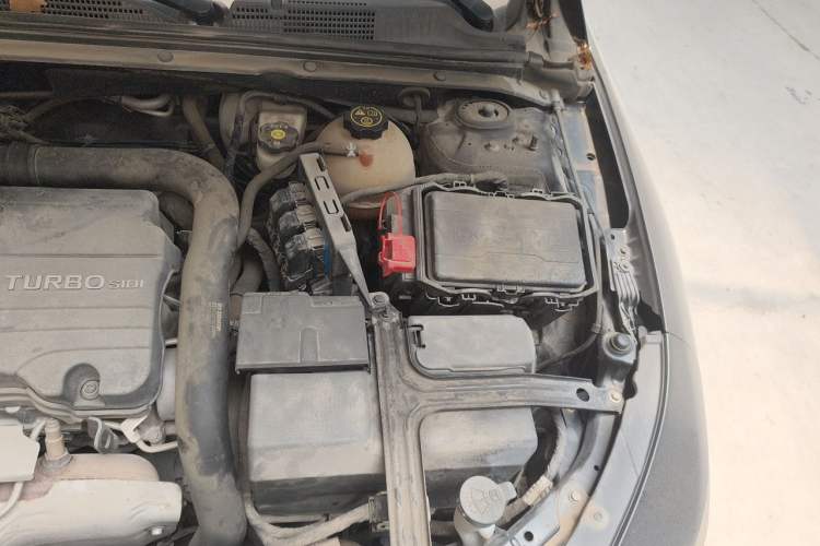 Used Chevrolet Malibu XL 2017 1.5T Automatic Ruichi Edition Engine Bay Left
