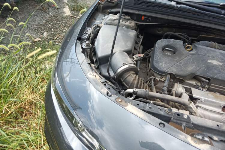 Used Chevrolet Malibu XL 2017 1.5T Automatic Ruichi Edition Engine Bay Right