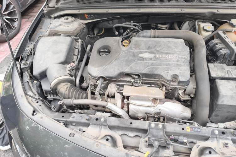 Used Chevrolet Malibu XL 2017 1.5T Automatic RuiShang Edition Engine Bay Right