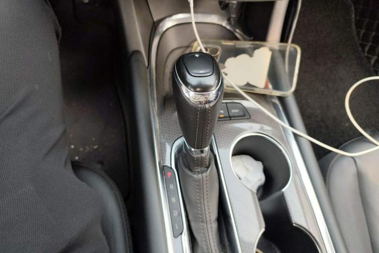 Used Chevrolet Malibu XL 2017 1.5T Dual-Clutch Ruimao Edition Gear Lever