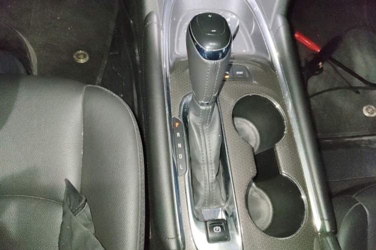 Used Chevrolet Malibu XL 2017 1.5T Automatic Ruichi Edition Gear Lever