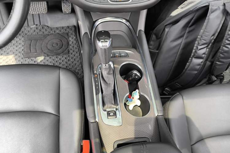 Used Chevrolet Malibu XL 2017 1.5T Dual-Clutch Ruimao Edition Gear Lever
