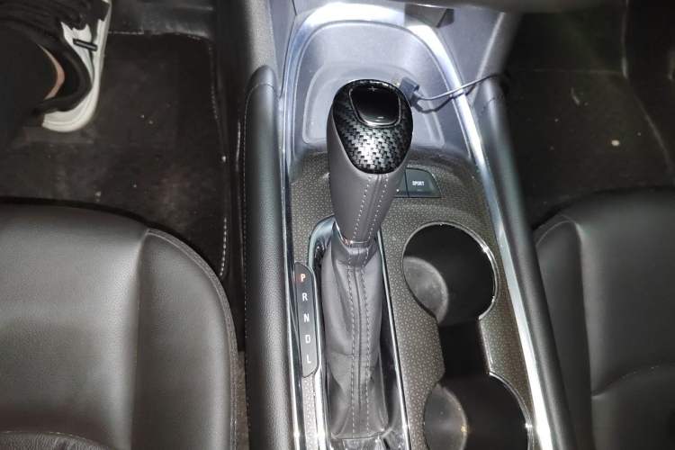 Used Chevrolet Malibu XL 2017 1.5T Automatic Ruichi Edition Gear Lever