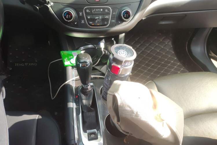 Used Chevrolet Malibu XL 2017 1.5T Automatic Ruichi Edition Gear Lever