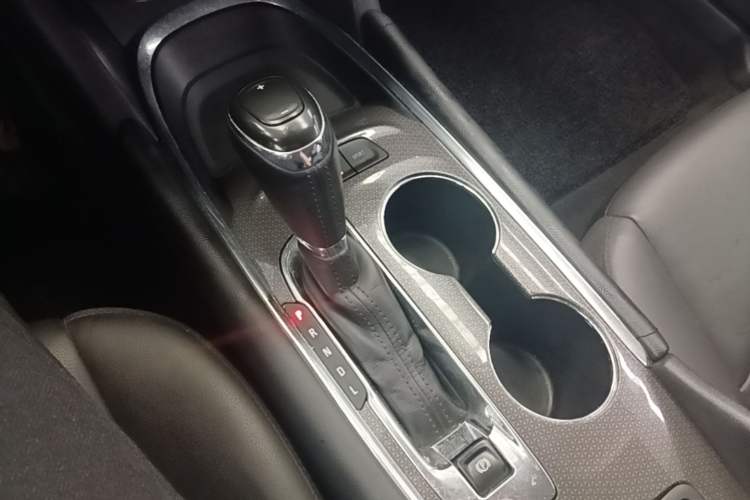 Used Chevrolet Malibu XL 2017 1.5T Automatic Ruichi Edition Gear Lever