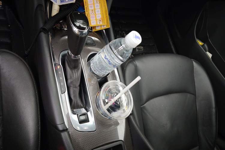 Used Chevrolet Malibu XL 2017 1.5T Automatic Ruichi Edition Gear Lever