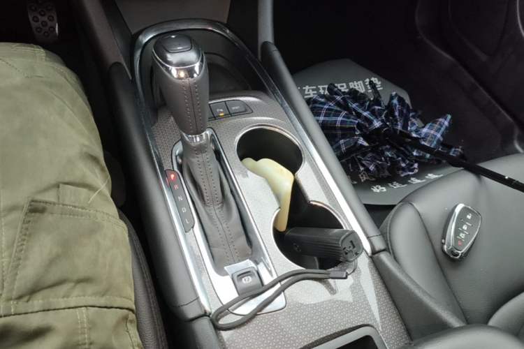 Used Chevrolet Malibu XL 2017 1.5T Automatic Ruichi Edition Gear Lever