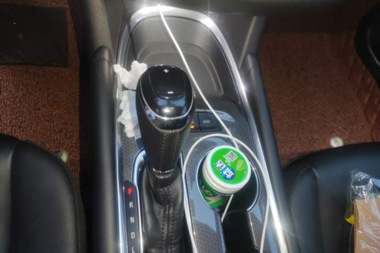 Used Chevrolet Malibu XL 2017 1.5T Automatic Ruichi Edition Gear Lever