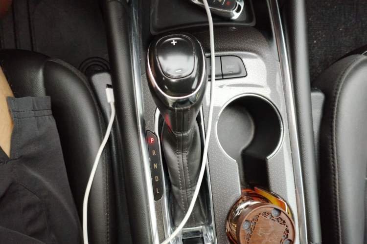 Used Chevrolet Malibu XL 2017 1.5T Automatic Ruichi Edition Gear Lever