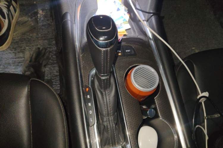 Used Chevrolet Malibu XL 2017 1.5T Automatic Ruichi Edition Gear Lever