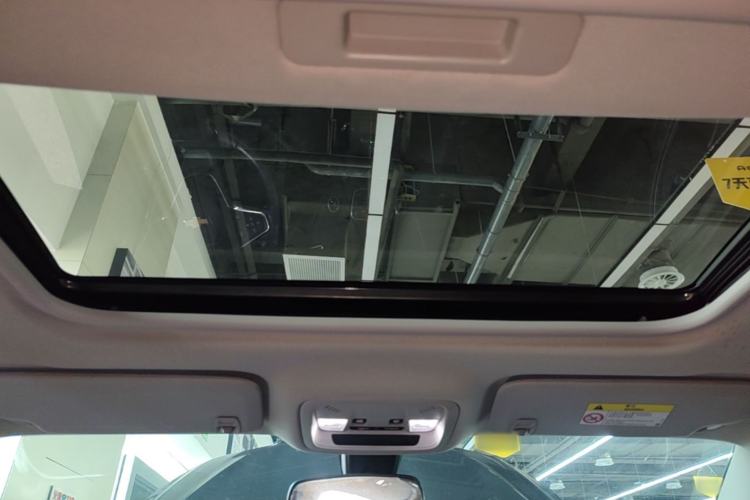 Used Chevrolet Malibu XL 2017 1.5T Automatic Ruichi Edition Headliner