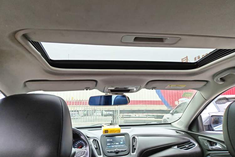 Used Chevrolet Malibu XL 2017 1.5T Automatic Ruichi Edition Headliner