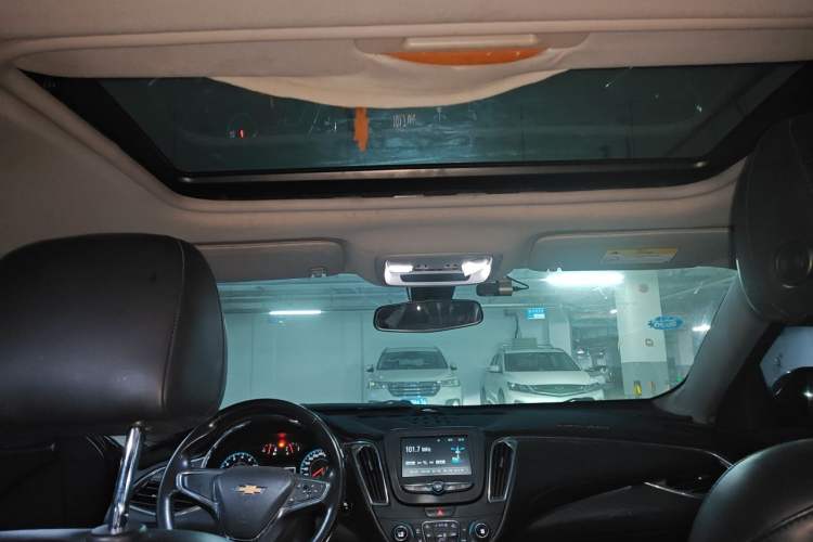 Used Chevrolet Malibu XL 2017 1.5T Automatic Ruichi Edition Headliner