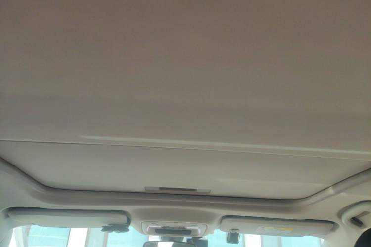 Used Chevrolet Malibu XL 2017 1.5T Automatic Ruichi Edition Headliner