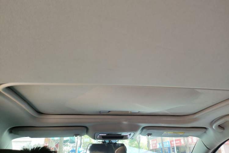 Used Chevrolet Malibu XL 2017 1.5T Automatic Ruichi Edition Headliner