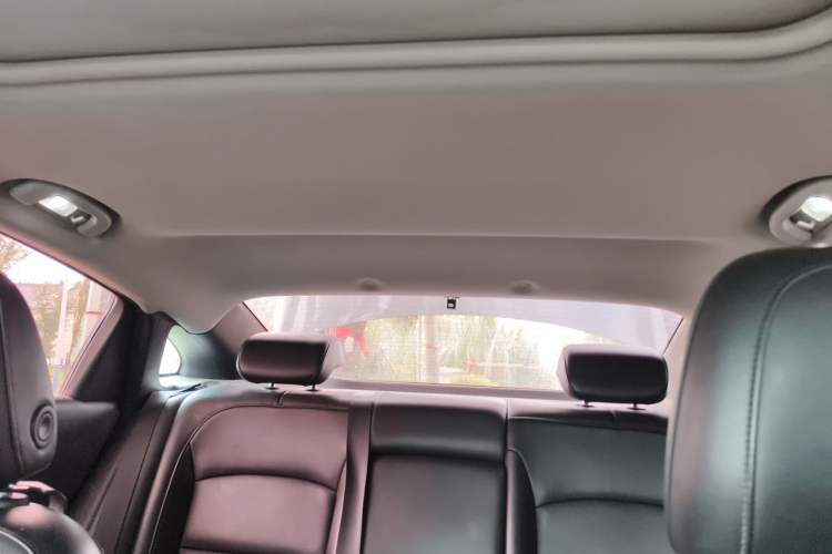Used Chevrolet Malibu XL 2017 1.5T Automatic Ruichi Edition Headliner