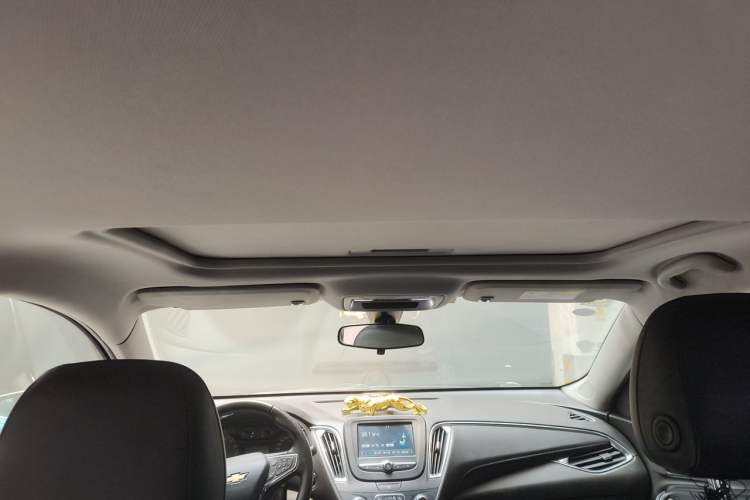 Used Chevrolet Malibu XL 2017 1.5T Automatic Ruichi Edition Headliner