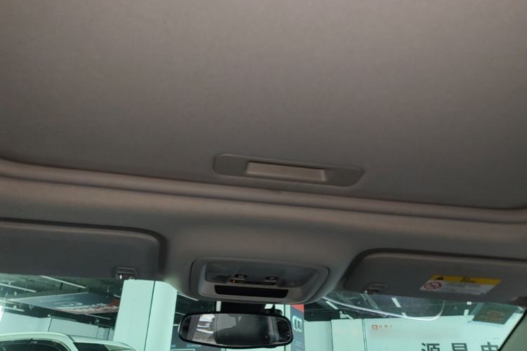 Used Chevrolet Malibu XL 2017 1.5T Automatic Ruichi Edition Headliner