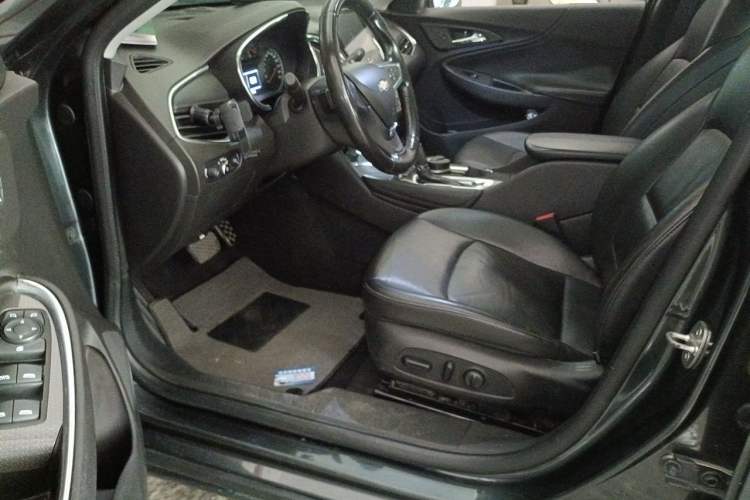 Used Chevrolet Malibu XL 2017 1.5T Automatic Ruichi Edition Interior 3