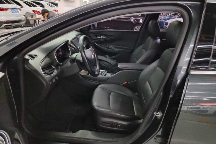 Used Chevrolet Malibu XL 2017 1.5T Automatic Ruichi Edition Left Front Seat