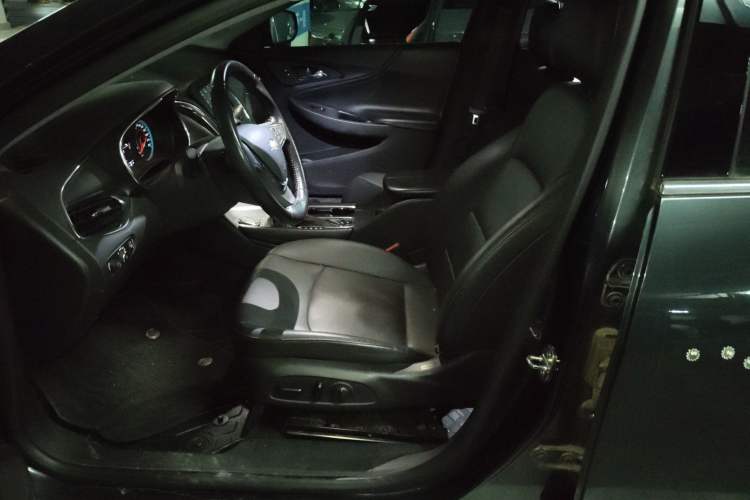 Used Chevrolet Malibu XL 2017 1.5T Automatic Ruichi Edition Left Front Seat