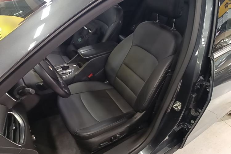 Used Chevrolet Malibu XL 2017 1.5T Automatic Ruichi Edition Left Front Seat