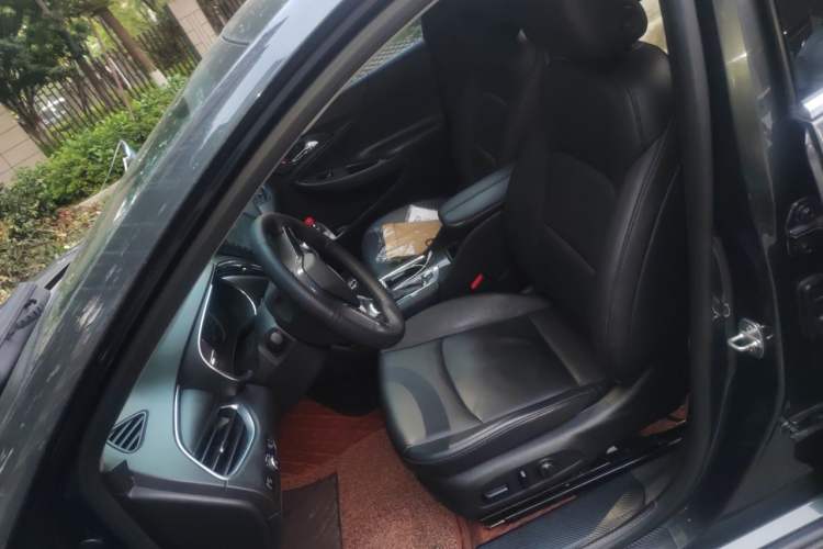 Used Chevrolet Malibu XL 2017 1.5T Automatic Ruichi Edition Left Front Seat