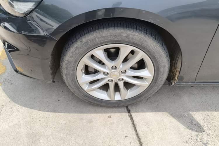 Used Chevrolet Malibu XL 2017 1.5T Automatic Ruichi Edition Left Front Wheel Hub