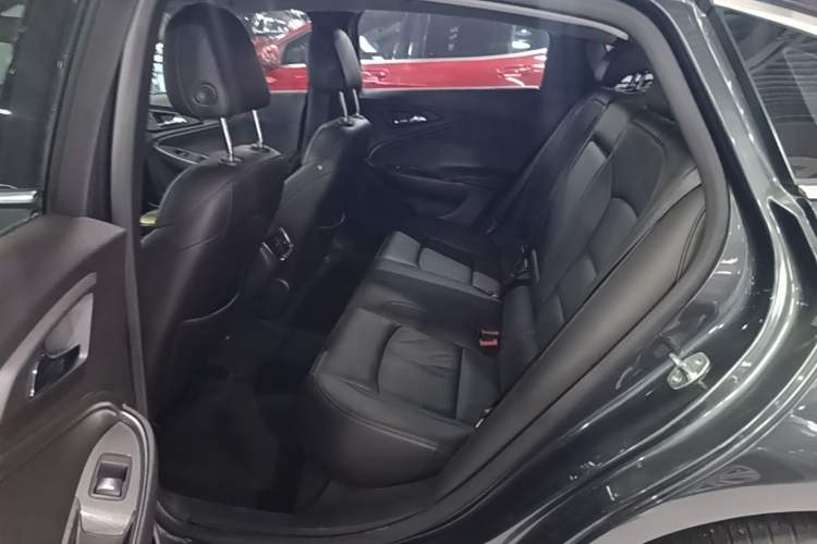 Used Chevrolet Malibu XL 2017 1.5T Automatic Ruichi Edition Left Rear Seat