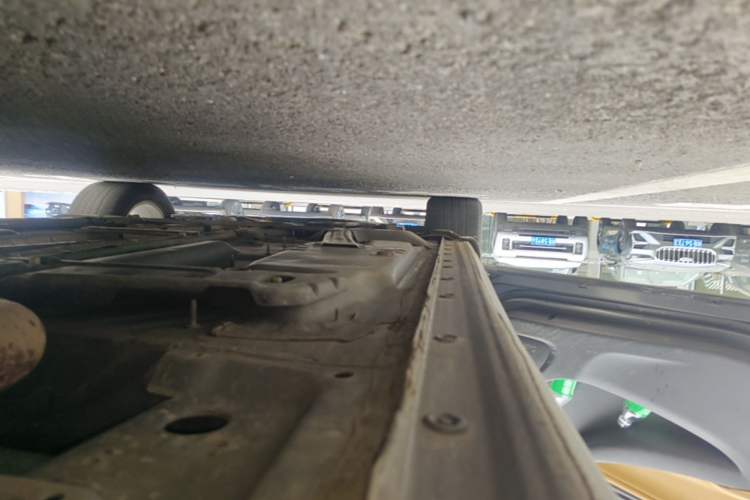 Used Chevrolet Malibu XL 2017 1.5T Automatic Ruichi Edition Left Side Sill