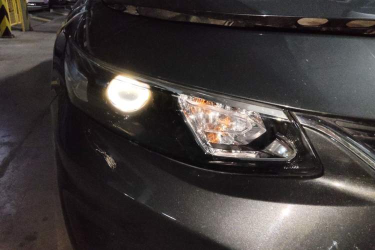 Used Chevrolet Malibu XL 2017 1.5T Automatic Ruichi Edition Right Front Headlight