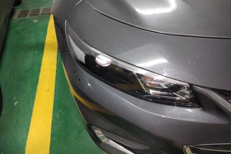 Used Chevrolet Malibu XL 2017 1.5T Automatic Ruichi Edition Right Front Headlight