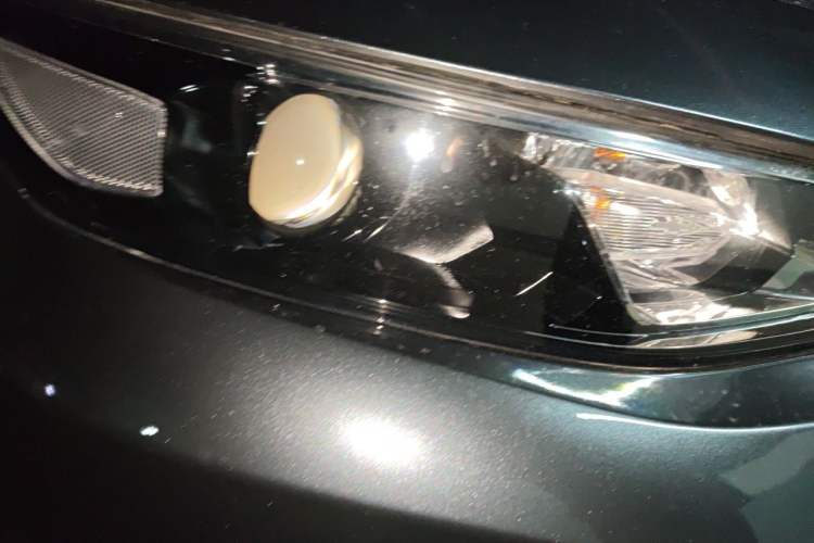 Used Chevrolet Malibu XL 2017 1.5T Automatic Ruichi Edition Right Front Headlight