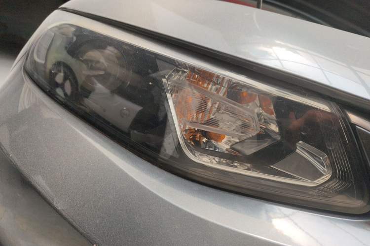 Used Chevrolet Malibu XL 2017 1.5T Automatic Ruichi Edition Right Front Headlight