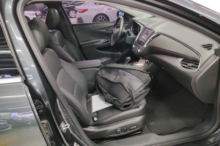Used Chevrolet Malibu XL 2017 1.5T Automatic Ruichi Edition Right Front Seat