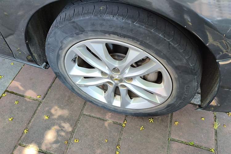 Used Chevrolet Malibu XL 2017 1.5T Automatic Ruichi Edition Right Front Wheel Hub