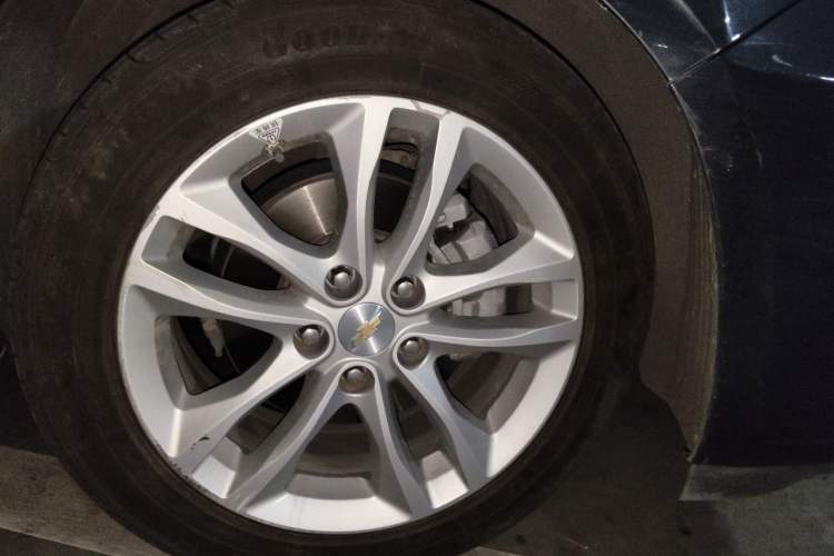 Used Chevrolet Malibu XL 2017 1.5T Automatic Ruichi Edition Right Front Wheel Hub