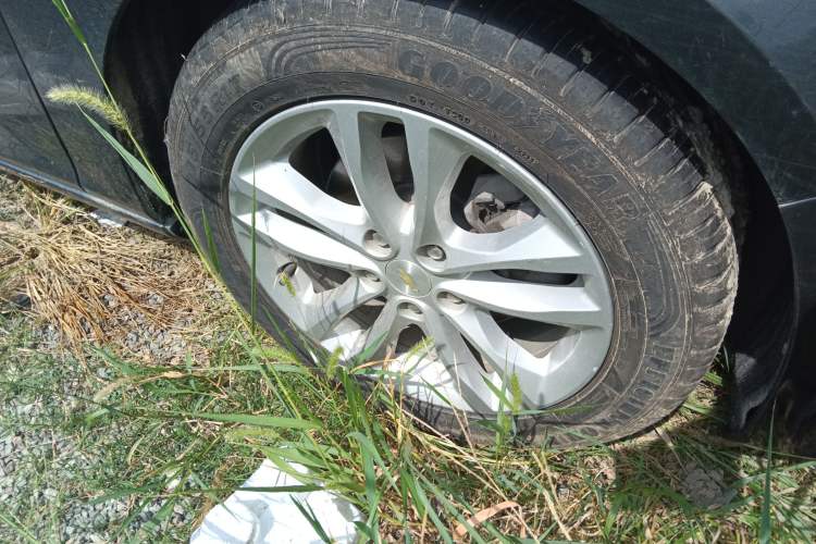 Used Chevrolet Malibu XL 2017 1.5T Automatic Ruichi Edition Right Front Wheel Hub