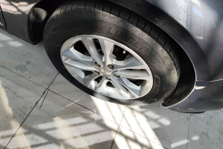 Used Chevrolet Malibu XL 2017 1.5T Automatic Ruichi Edition Right Front Wheel Hub