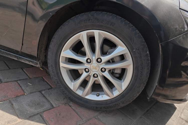 Used Chevrolet Malibu XL 2017 1.5T Automatic Ruichi Edition Right Front Wheel Hub