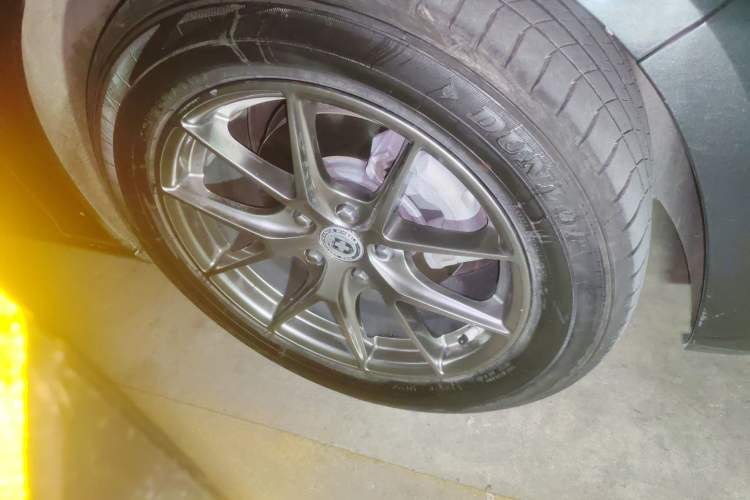 Used Chevrolet Malibu XL 2017 1.5T Automatic Ruichi Edition Right Front Wheel Hub