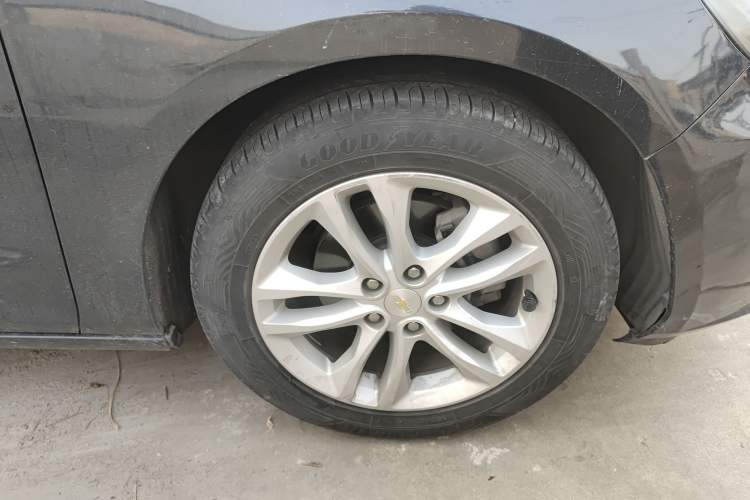 Used Chevrolet Malibu XL 2017 1.5T Automatic Ruichi Edition Right Front Wheel Hub