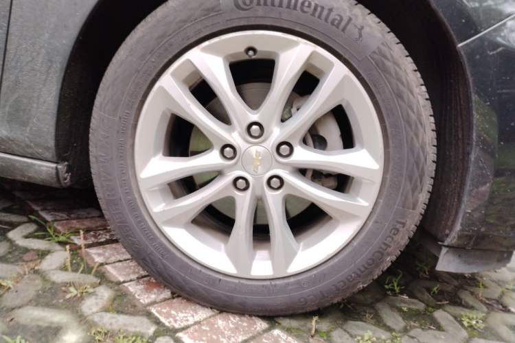 Used Chevrolet Malibu XL 2017 1.5T Automatic Ruichi Edition Right Front Wheel Hub