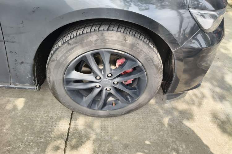Used Chevrolet Malibu XL 2017 1.5T Automatic Ruichi Edition Right Front Wheel Hub