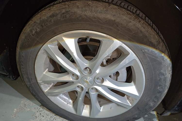 Used Chevrolet Malibu XL 2017 1.5T Automatic Ruichi Edition Right Front Wheel Hub