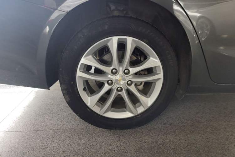Used Chevrolet Malibu XL 2017 1.5T Automatic Ruichi Edition Right Rear Wheel Hub