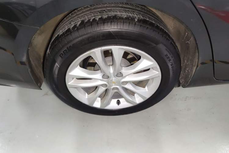 Used Chevrolet Malibu XL 2017 1.5T Automatic Ruichi Edition Right Rear Wheel Hub