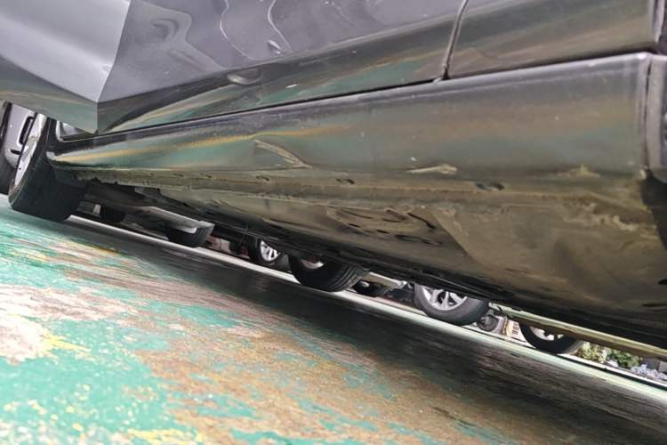 Used Chevrolet Malibu XL 2017 1.5T Automatic Ruichi Edition Right Side Sill